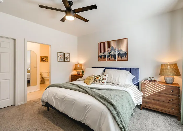 Сasa de vacaciones 1 Mi To Dtwn Flagstaff: W/ 2 Balconies!