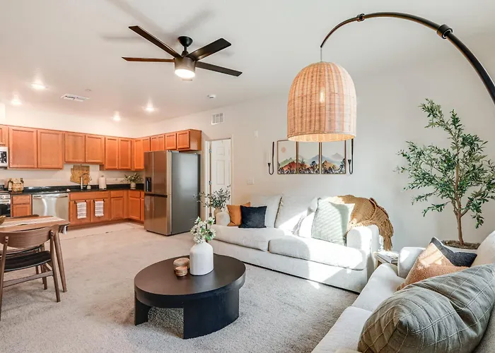 1 Mi To Dtwn Flagstaff: W/ 2 Balconies! Сasa de vacaciones