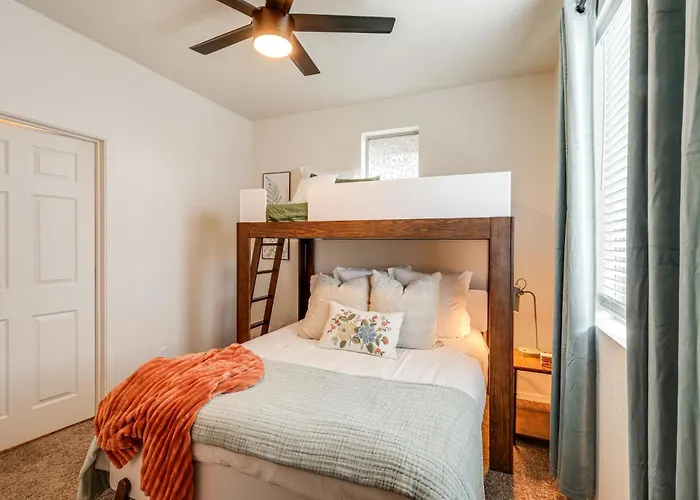 1 Mi To Dtwn Flagstaff: W/ 2 Balconies! * Flagstaff